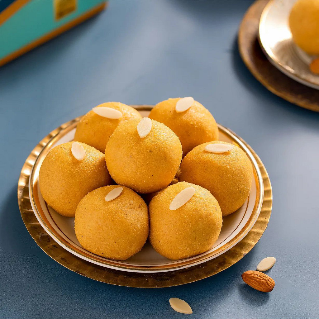 Pramod Dry Fruits Besan Laddu